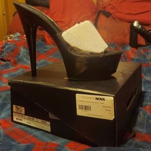 Fashion Nova Heels sz 11